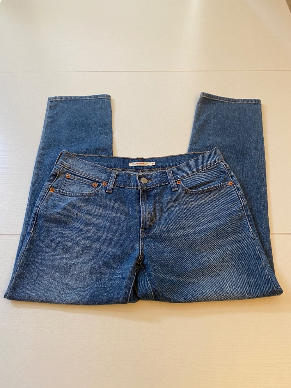 Levi Strauss & Co. Boyfriend Fit Cropped Jeans Medium Wash Size 28
